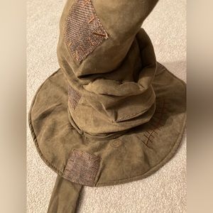 Harry Potter Real Talking Sorting Hat Animated Costume, Brown. Does not work!